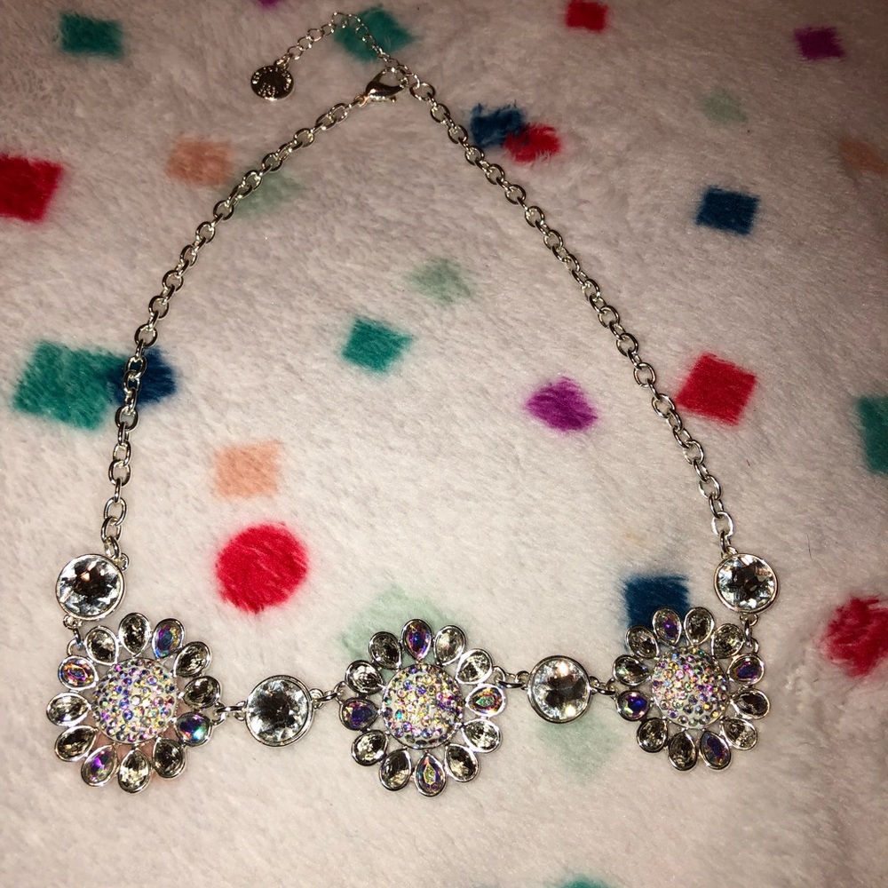 Liz Claiborne Daisy Necklace